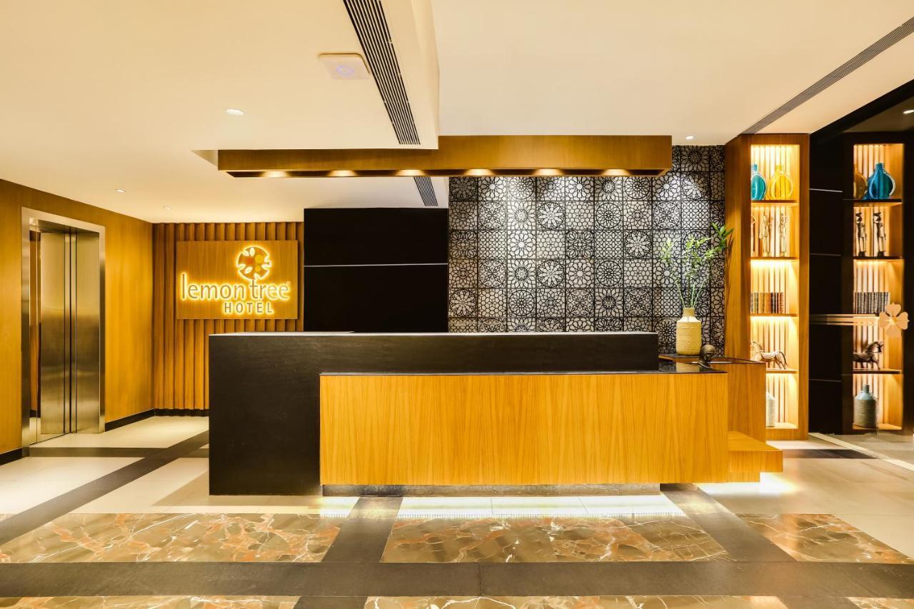 Lemon Tree Hotel Viman Nagar Pune Exterior foto
